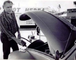 Charles Bukowski.