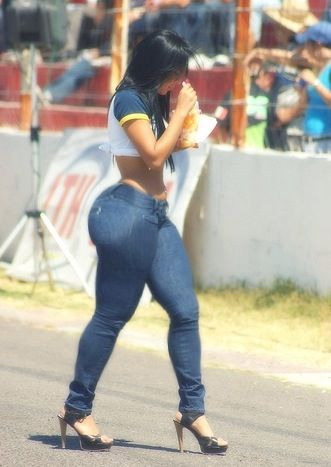 assartathletics:  In those jeans 