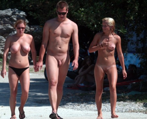 naturistcamp: thehumanideal:  Family. Imagine being not just at the beach or a resort like this, but