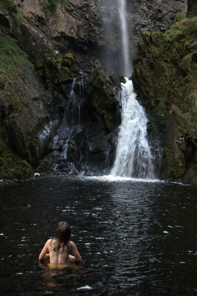 soakingspirit:  Scotland, by Wild Swimming 