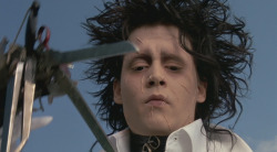 Edward Scissorhands (1990) Tim Burton Uh.. so, this is where I get my affinity for drawing facial cuts. 
