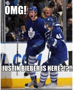 bozie loves his biebs.