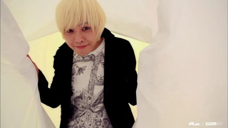 G.DRAGON for Ayu!  jjongkeyraptorsex:  sakulette:  veroniquita:  G-Dragon was searched