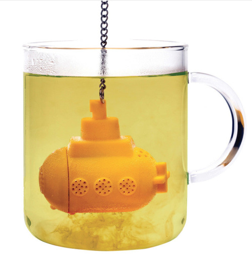 Submarine Tea Infuser And it’s a yellow submarine!  Who wants to buy this for me?