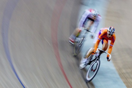 fuckyeahcycling: Peter Schep of Netherlands competes in the Men’s points race (via Photo from Getty