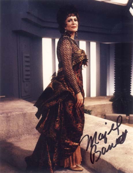 metatheatre:haters gonna hate, Lwaxana is fierce.