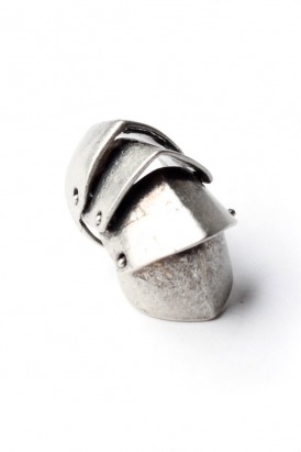 stil - knight armor ring (antique silver) | Stil | 80’s Purple