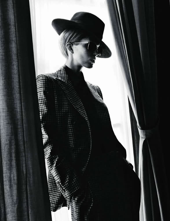 girls-will-be-boys:  Iselin Steiro 