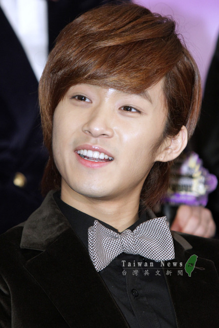 Thank you!! ilovegikwangjoonmir:  FOR AMIRA