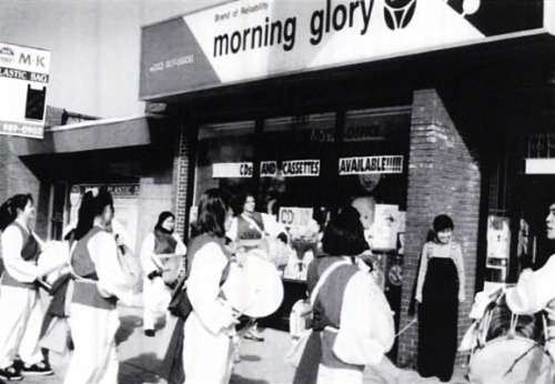 This &ldquo;Stepping on the Spirit of the Earth Ceremony&rdquo; is being held at the Morning Glory s