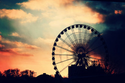 caffe-vienes:  SkyWheel (by MarianneLoMonaco)