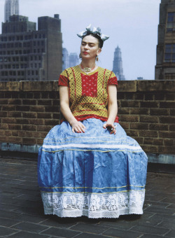 Frida Kahlo in New York photo by Nickolas