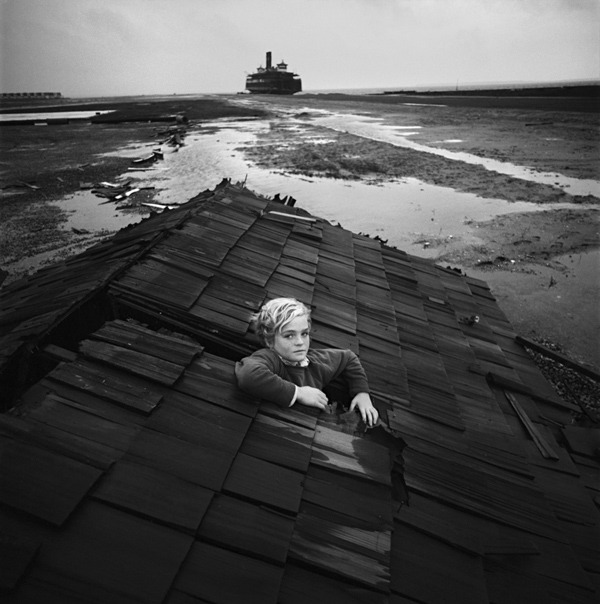 Flood Dream, Ocean City, NJ (1971)
by Arthur Tress
Great photo black and white , Thanks to ihatemusic1943 .