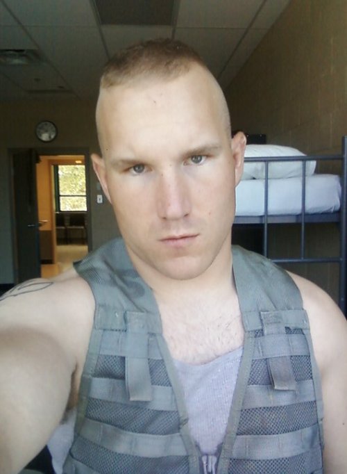 realmenstink:  beechnutguy:  wp88:  Hot Aryan boy  That ain’t the look of love…now is it?  G.I. JOE !!!