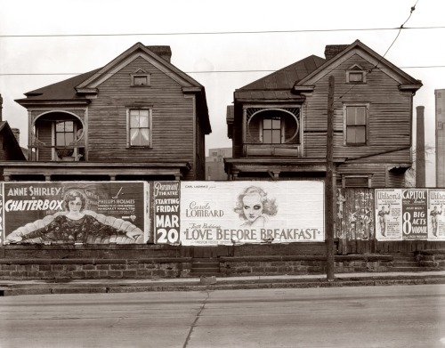 Houses in Atlanta photo by Walker Evans, 1936