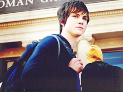 Logan Lerman.