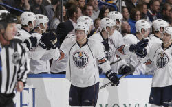 lighttheskies:  Celebrating at the bench after Taylor’s 17th goal of the season. 