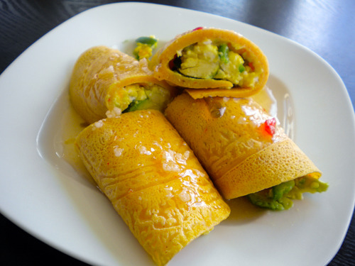 oldfilmsflicker:  Spicy Crepes with Jalapeno, Avocado and Egg Filling Recipe I NEED