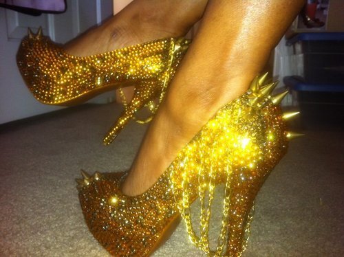 spaceganq:The Devil Shoes <3Some spice.