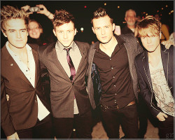 mcflysupercity1:  OMG! How beautiful they are in suits *-* 