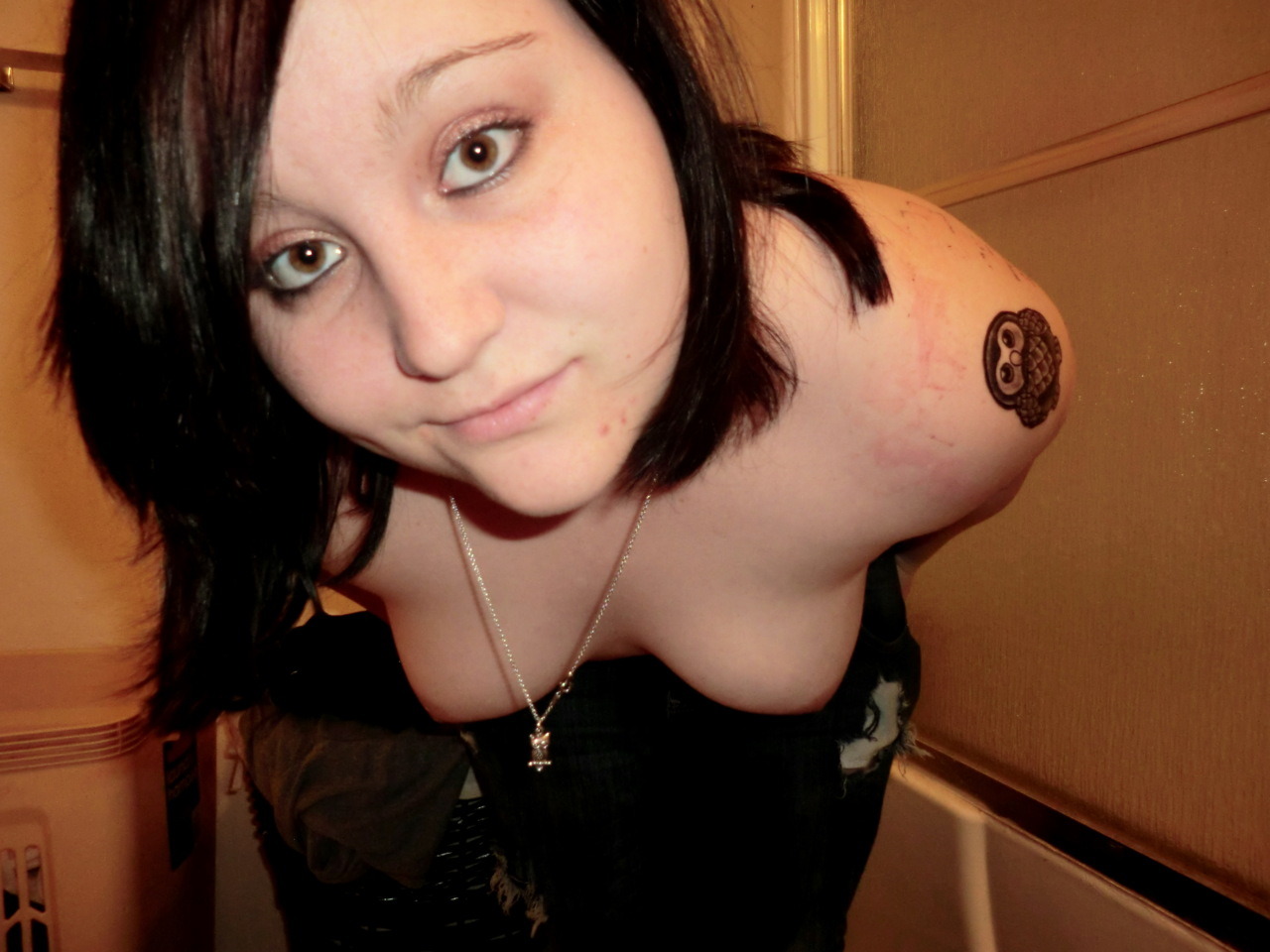 pumbaa31:  hey look you can see my tattoo :D