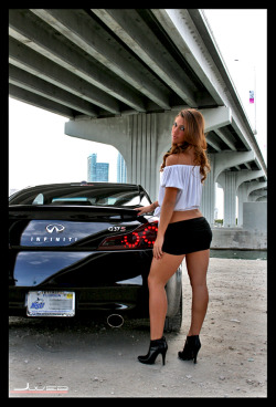 czar4curves:  eyelovecars:  Infiniti G37 S  nice pair