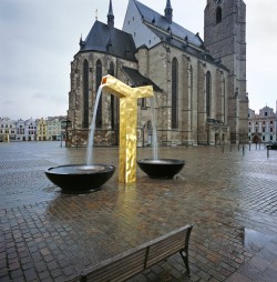 sixohthree:  Fountain at Pilsen / Ondřej