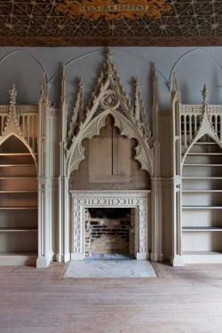 booksnbuildings:  The library of the whimsical neo-gothic Strawberry Hill manor close to London, England. (via) 