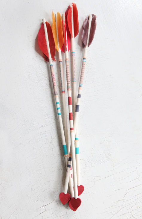 Galvanize Valentine Gift Idea #3:
We are, ahem, struck by this idea from Design*Sponge: DIY vintage arrows.
You could easily wrap a sheet of paper around that arrow with a message and stick the arrow in an appropriate tree. Or door jamb of your...