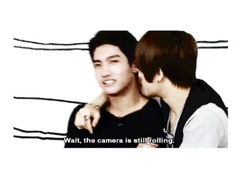 jaemin-wildest-love:  Jaejoong didn’t realize that our Min is shy on camera? 