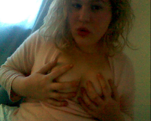 naughtyycupcake:  good morning tumblr…I’m very cold and very high, how are you this morning?!