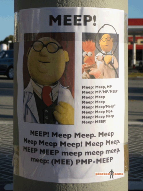 thedailywhat:  Lost Sign of the Day: If my Beaker-to-English translator is correct, it seems Dr. Bunsen Honeydew is meeping. [pleatedjeans.]  AWWW BEAKER.