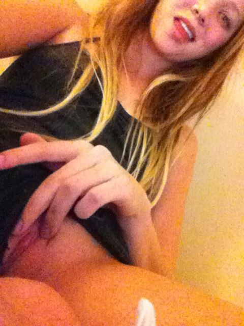 jessieandrews:  Let’s play;)