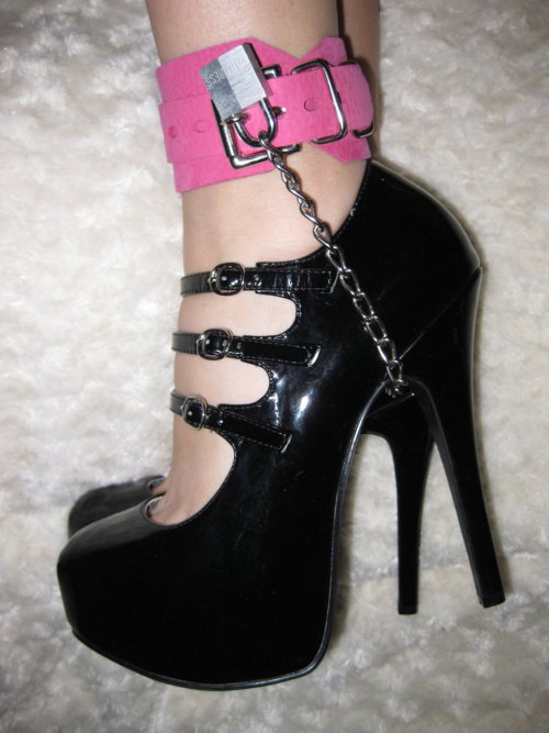 allthefemme:  Locking Clothes and Shoes I have always been fascinated about the use of clothes and s