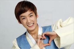 For Ayu mostlykpop:  We all love you too Chunji