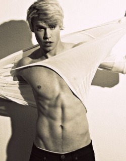 Chord Overstreet . .  How Can You Not Drool?