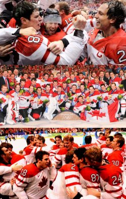 hockeyshtuffs:  Golden moment.