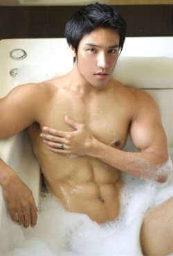 iloveasianmen:  I Love Asian Men 