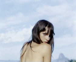 stonedvampire:  Jane Birkin vibes.