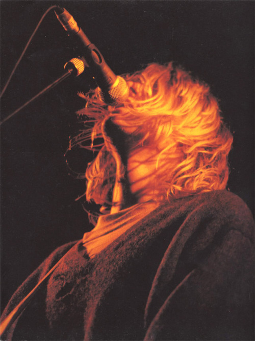 kurtcobainlives:  12/5/91 (London) 