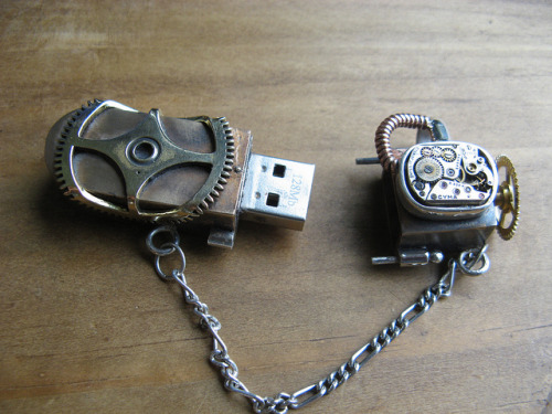 steambeauvoir: Steampunk stick (by andrew chambers) Steampunk USB memory stick - I like the way it 