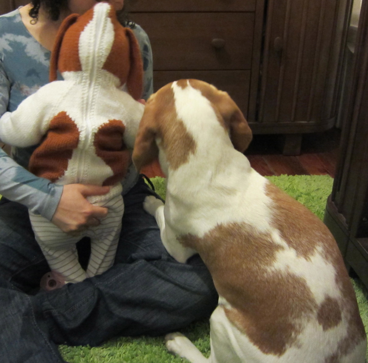 thedailywhat:  Baby’s First Puppy Zip-Up of the Day: iPhone Quilt Grandma Harriet