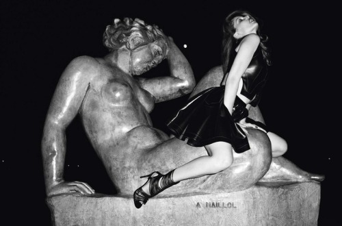 toastycakes:Laetitia Casta by Terry Richardson for Purple Fashion, S/S 2011 (via pussylequeer)