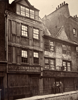 bowesandties:  Ghosts of Old London 