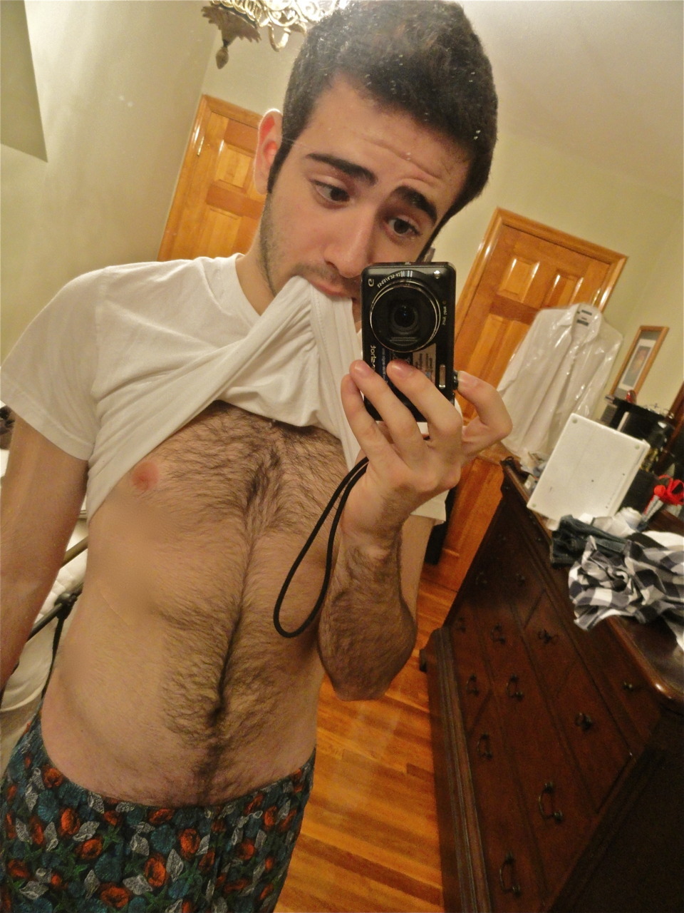 fortheloveofhairy:  nq-zion:  Happy Tuesday!  I am in lust! FUUUUCK Me!