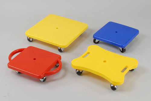 bitcheslovemytumblr:  SCOOTERS.  THEN YOU FUCKING RUN OVER YOUR FINGERS Those were the shiiiiiiiatttttttt! 