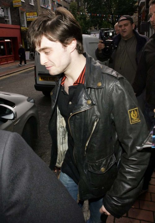 homemadedarkmark:  god i love that jacket 