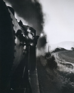 liquidnight:  Wolf Suschitzky Steam Locomotive Scotland, 1943 From Wolf Suschitzky: Photos 