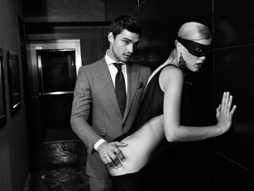 formonamour:  love the blindfold… love the dress… do you, mon amour? 