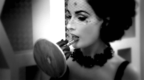 lacewings:  femme fatale 
